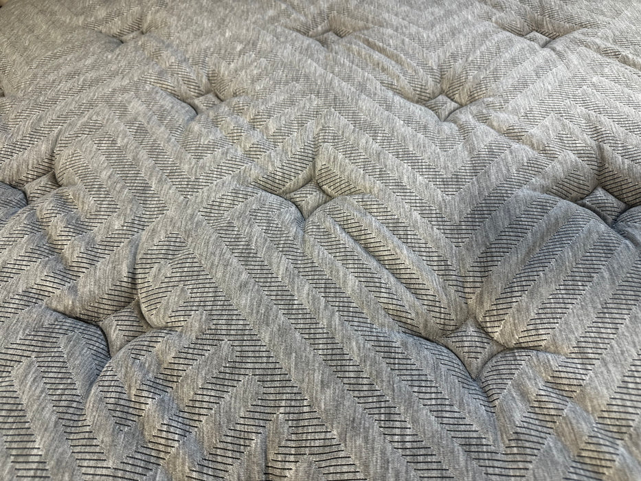 Cayman Pillowtop Mattress