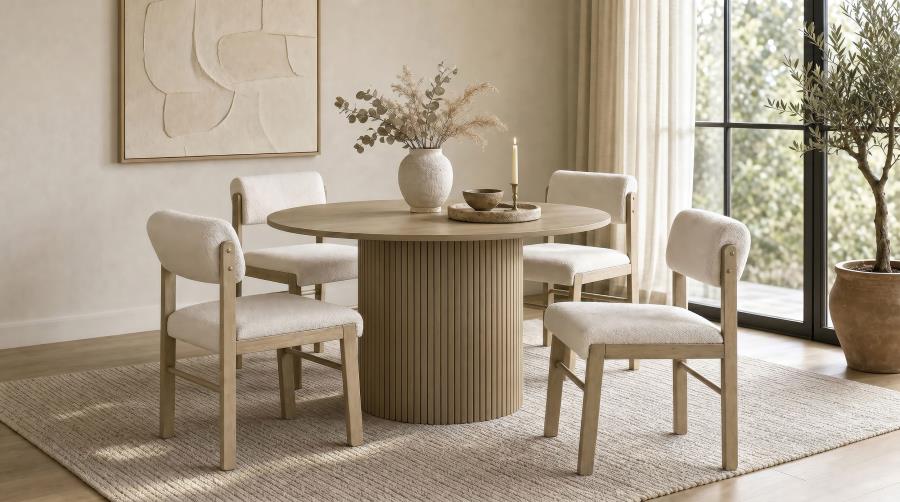 Oakmere Round Dining Table