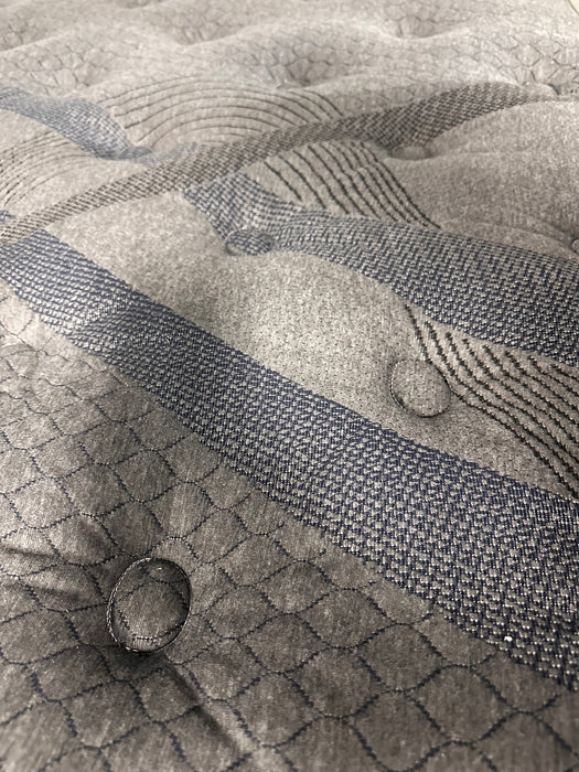 Colony Hybrid Firm Mattress