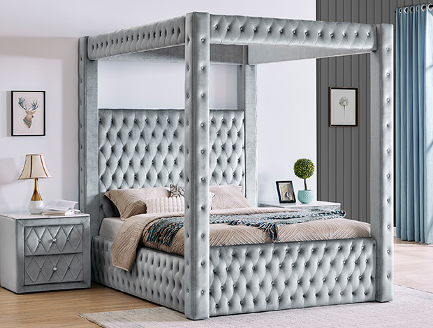 Annabelle Canopy Bed